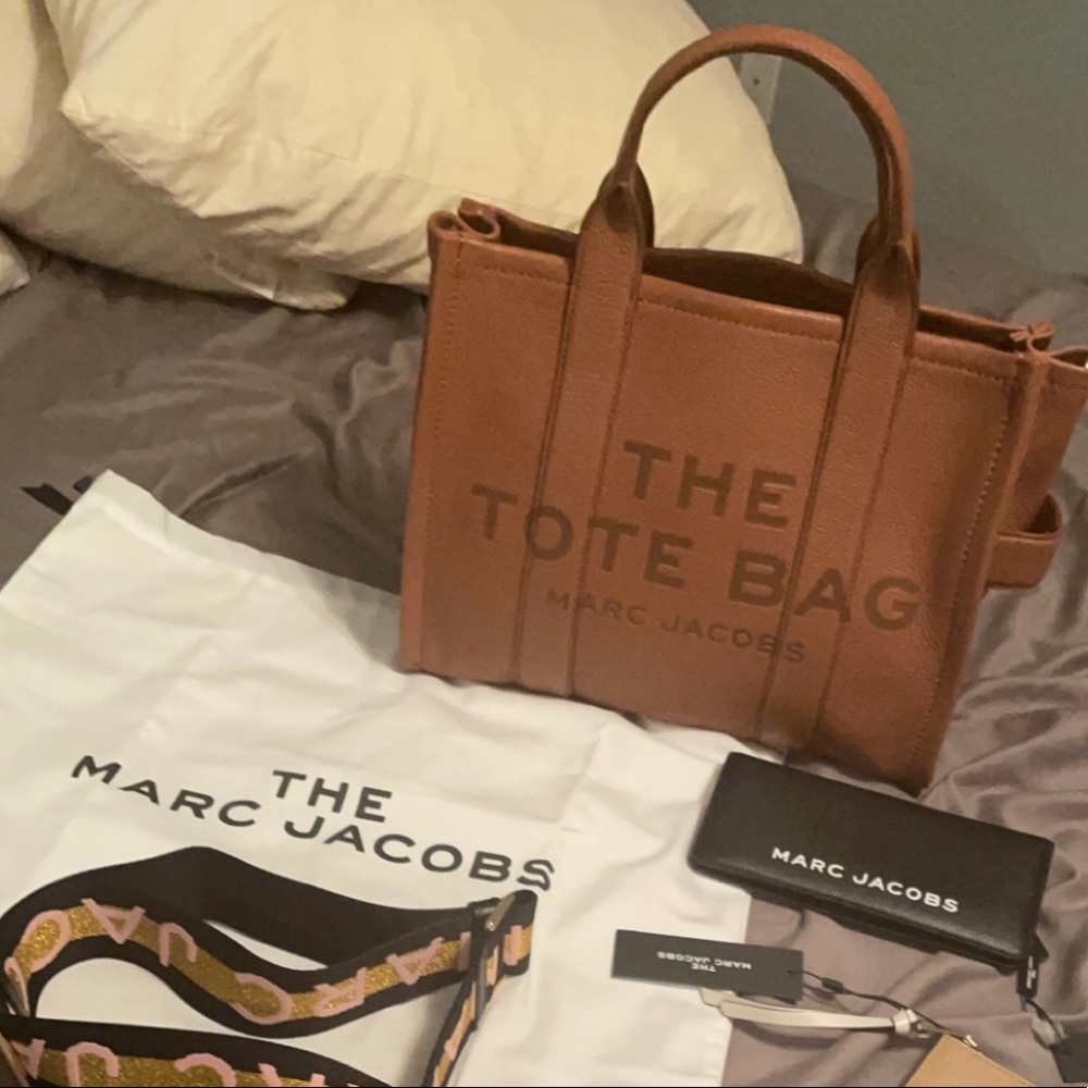 Marc Jacobs The Small Leather Tote Bag